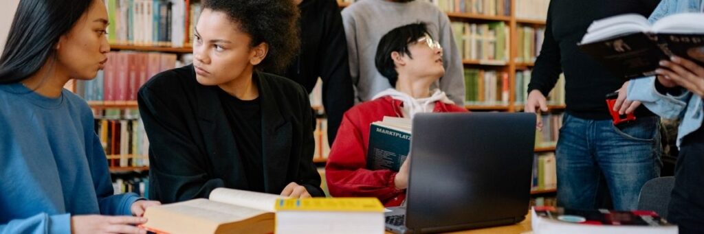 Dijital Okuma Gruplarında Kitap Tanıtımı Nasıl Yapılır